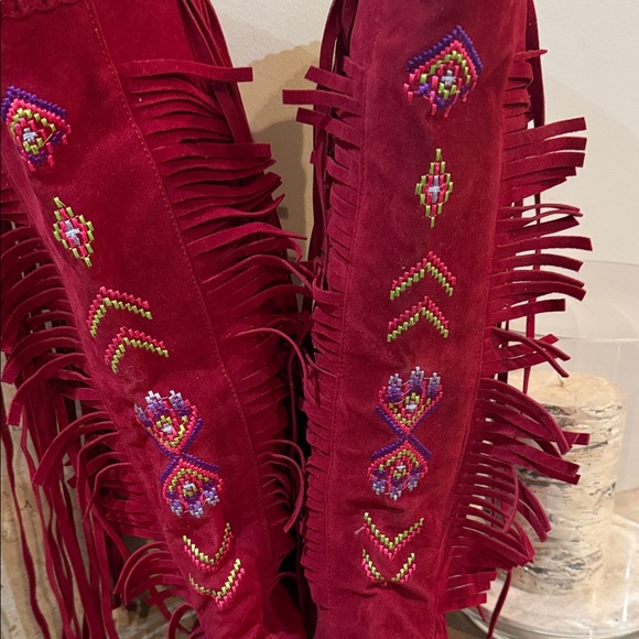 Fringe Embroidered Red Boots - Picture 10 of 12